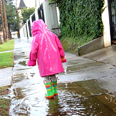 A capa de chuva é interessante principalmente para as crianças.