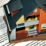 Reúna todos os documentos necessários,para poder fazer a confirmação do possível locatário.
