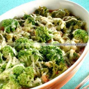 Brócolis com queijo- Foto Reprodução
